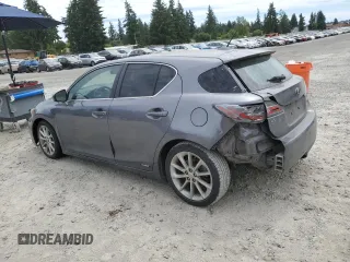 2013 Lexus CT 200h z VIN JTHKD5BH7D2155912, wystawiony jako Copart lot #65321565 z przebiegiem 119 024 mil mil oraz Czysty tytuł • Clean title. Historia ofert i sprzedaży dostępna na DreamBid. Obrazek 2.
