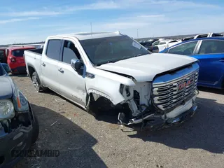 2022 GMC Sierra 1500 z VIN 3GTUUGET0NG599597, wystawiony jako IAAI lot #41850738 z przebiegiem 70 731 mil mil oraz . Historia ofert i sprzedaży dostępna na DreamBid. Obrazek 1.