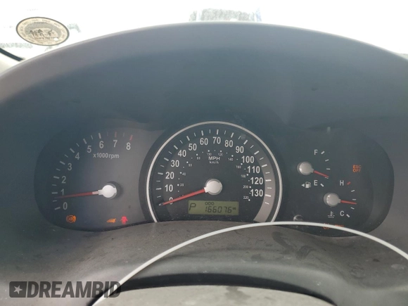 2009 Kia Sedona LX with VIN KNDMB233096317977, listed as a Copart auction lot 44360565 with 166,076 mi miles and Salvage Title. Bid and sale history available at carsss.com. Image 9.