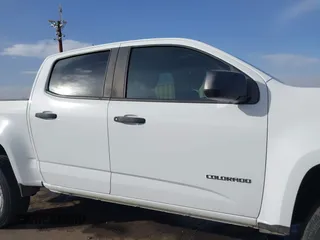 2018 Chevrolet Colorado 2WD Work Truck with VIN 1GCGSBEA8J1109856, listed as a IAAI auction lot 41271341 with 90,950 mi miles and . Bid and sale history available at DreamBid. Image 13.