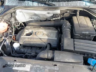 2011 Volkswagen Tiguan SE with VIN WVGBV7AX7BW515555, listed as a IAAI auction lot 41627913 with 49,424 mi miles and . Bid and sale history available at DreamBid. Image 10.
