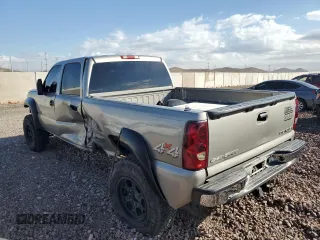 2003 Chevrolet Silverado 1500HD LS z VIN 1GCGK13UX3F108575, wystawiony jako Copart lot #74129704 z przebiegiem 164 308 mil mil oraz Szkoda całkowita • Salvage title. Historia ofert i sprzedaży dostępna na DreamBid. Obrazek 2.