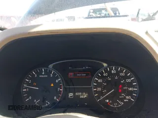 2015 Nissan Pathfinder Platinum with VIN 5N1AR2MN3FC668373, listed as a IAAI auction lot 42175275 with 169,913 mi miles. Bid and sale history available at carsss.com. Image 7.