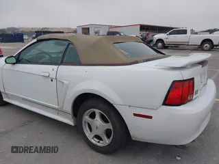 2001 Ford Mustang Deluxe с VIN 1FAFP44471F226003, выставлен на аукционе IAAI как лот 42079409 с пробегом 145 021 миль миль и . История ставок и продаж доступна на DreamBid. Изображение 14.