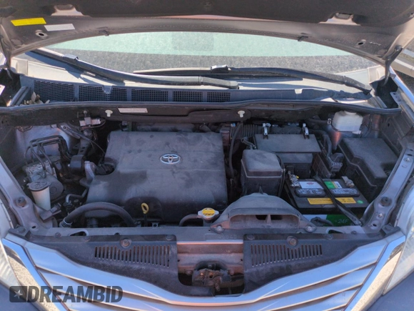2013 Toyota Sienna XLE with VIN 5TDDK3DC4DS056852, listed as a Copart auction lot 64286005 with 171,561 mi miles and Clean title. Bid and sale history available at DreamBid. Image 11.