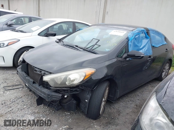 2015 Kia Forte LX with VIN KNAFX4A69F5279165, listed as a IAAI auction lot 42020060 with 1 mi miles. Bid and sale history available at carsss.com. Image 2.