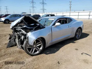 2017 Chevrolet Camaro 2LT z VIN 1G1FD1RX8H0142248, wystawiony jako Copart lot #55881575 z przebiegiem Nie podano mil oraz Szkoda całkowita • Salvage title. Historia ofert i sprzedaży dostępna na DreamBid. Obrazek 1.