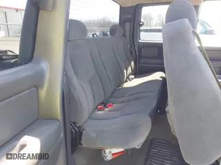 2004 Chevrolet Silverado 1500 Z71 with VIN 2GCEK19T541236477, listed as a IAAI auction lot 42045565 with 125,581 mi miles. Bid and sale history available at carsss.com. Image 8.