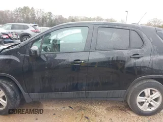 2020 Chevrolet Trax LS with VIN KL7CJKSB5LB321008, listed as a IAAI auction lot 41855276 with 77,473 mi miles. Bid and sale history available at carsss.com. Image 14.