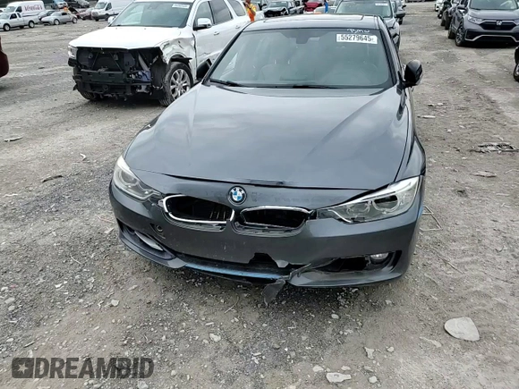 2013 BMW 3 Series 328i z VIN WBA3A5C59DF352539, wystawiony jako Copart lot #55279645 z przebiegiem 119 870 mil mil oraz Czysty tytuł • Clean title. Historia ofert i sprzedaży dostępna na DreamBid. Obrazek 13.