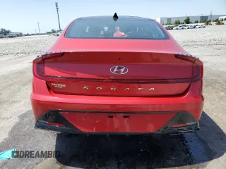 2020 Hyundai Sonata SEL z VIN 5NPEF4JA5LH024661, wystawiony jako Copart lot #56717715 z przebiegiem Nie podano mil oraz Nie do naprawy. Historia ofert i sprzedaży dostępna na DreamBid. Obrazek 6.