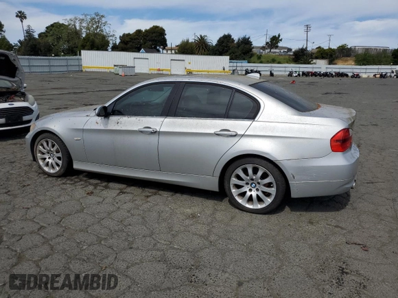2007 BMW 3 Series 335i with VIN WBAVB73577VH21221, listed as a Copart auction lot 53072565 with 180,918 mi miles and Clean Title. Bid and sale history available at carsss.com. Image 2.