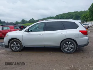 2017 Nissan Pathfinder SV with VIN 5N1DR2MN3HC620095, listed as a IAAI auction lot 42376013 with 106,218 mi miles and . Bid and sale history available at DreamBid. Image 14.