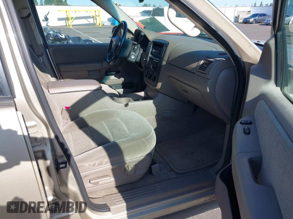 2002 Ford Explorer XLT with VIN 1FMZU73E52UC43614, listed as a IAAI auction lot 42361694 with 189,601 mi miles and . Bid and sale history available at DreamBid. Image 5.