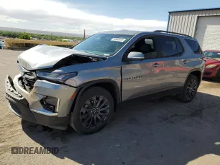2023 Chevrolet Traverse RS z VIN 1GNEVJKW6PJ288021, wystawiony jako Copart lot #54948365 z przebiegiem 30 630 mil mil oraz Szkoda całkowita • Salvage title. Historia ofert i sprzedaży dostępna na DreamBid. Obrazek 1.