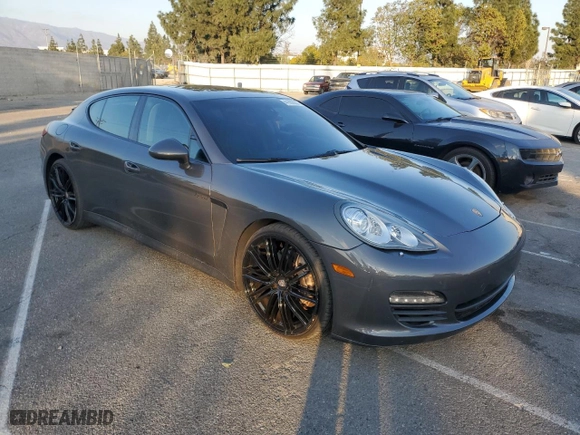 2013 Porsche Panamera S Hybrid with VIN WP0AD2A72DL045039, listed as a Copart auction lot 41502635 with 140,089 mi miles and Clean Title. Bid and sale history available at carsss.com. Image 4.