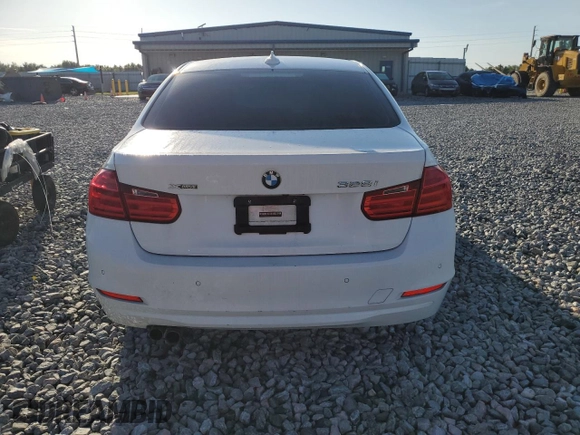 2014 BMW 3 Series 328i xDrive z VIN WBA3B5G53ENS07740, wystawiony jako Copart lot #61913665 z przebiegiem 149 874 mil mil oraz Czysty tytuł • Clean title. Historia ofert i sprzedaży dostępna na DreamBid. Obrazek 6.
