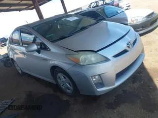 2010 Toyota Prius II z VIN JTDKN3DU8A0072297, wystawiony jako IAAI lot #42421863 z przebiegiem 295 614 mil mil oraz . Historia ofert i sprzedaży dostępna na DreamBid. Obrazek 1.