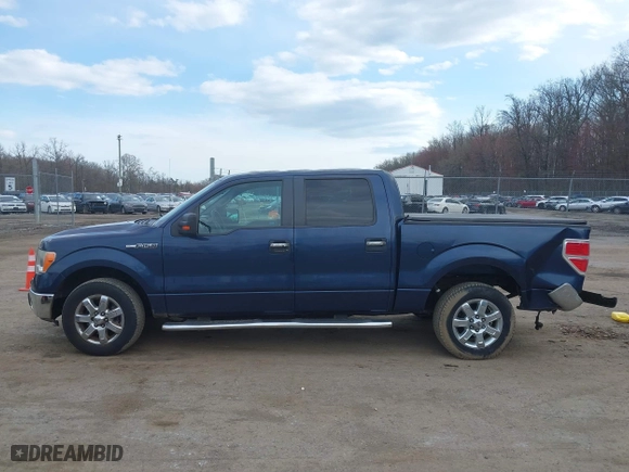 2013 Ford F-150 XL with VIN 1FTFW1CF7DFD64689, listed as a IAAI auction lot 41875958 with 174,366 mi miles. Bid and sale history available at carsss.com. Image 14.