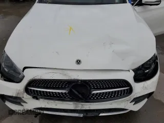 2022 Mercedes-Benz E-Class E 350 with VIN W1KZF8DB9NB070694, listed as a Copart auction lot 88928775 with 0 mi miles and Salvage Title. Bid and sale history available at carsss.com. Image 11.