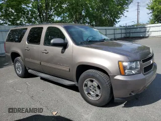 2013 Chevrolet Suburban LT with VIN 1GNSKJE78DR360611, listed as a Copart auction lot 61402685 with 170,864 mi miles and Salvage title. Bid and sale history available at DreamBid. Image 4.
