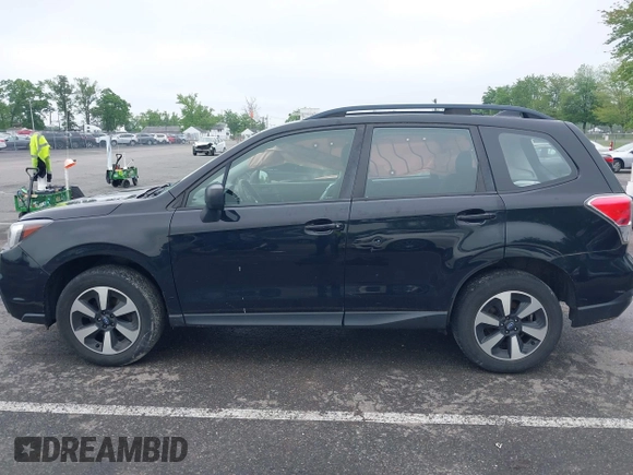 2017 Subaru Forester z VIN JF2SJABC4HH504195, wystawiony jako IAAI lot #42263305 z przebiegiem 120 877 mil mil oraz . Historia ofert i sprzedaży dostępna na DreamBid. Obrazek 14.