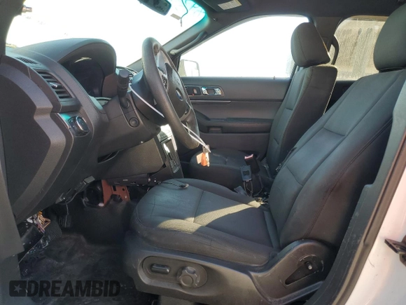 2015 Ford Utility Police Interceptor with VIN 1FM5K8AR7FGC26673, listed as a Copart auction lot 89396895 with 62,018 mi miles and Salvage Title. Bid and sale history available at carsss.com. Image 7.
