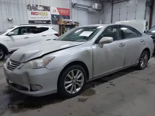 2010 Lexus ES 330 with VIN JTHBK1EG1A2412964, listed as a IAAI auction lot 41421625 with 151,426 mi miles and . Bid and sale history available at DreamBid. Image 18.