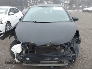 2014 Toyota Yaris L with VIN VNKJTUD30EA010981, listed as a IAAI auction lot 41275154 with 1 mi miles. Bid and sale history available at carsss.com. Image 6.