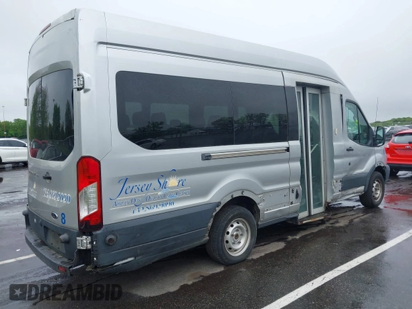 2017 Ford Transit with VIN 1FTBW3XM6HKB35503, listed as a IAAI auction lot 42202638 with 220,438 mi miles. Bid and sale history available at carsss.com. Image 4.