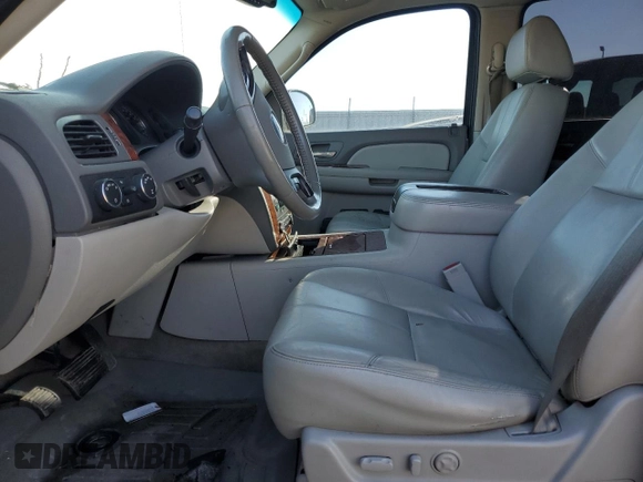 2008 Chevrolet Avalanche LTZ with VIN 3GNFK12Y58G167482, listed as a Copart auction lot 89145255 with 139,527 mi miles and Salvage Title. Bid and sale history available at DreamBid. Image 7.