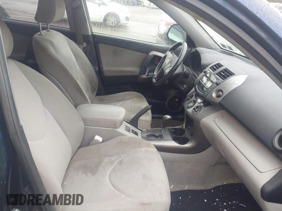 2006 Toyota RAV4 Limited with VIN JTMBK31V866003328, listed as a IAAI auction lot 41974713 with 231,948 mi miles. Bid and sale history available at carsss.com. Image 5.
