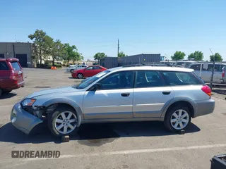 2006 Subaru Legacy Outback z VIN 4S4BP61C667358649, wystawiony jako IAAI lot #42466141 z przebiegiem 145 171 mil mil oraz . Historia ofert i sprzedaży dostępna na DreamBid. Obrazek 15.