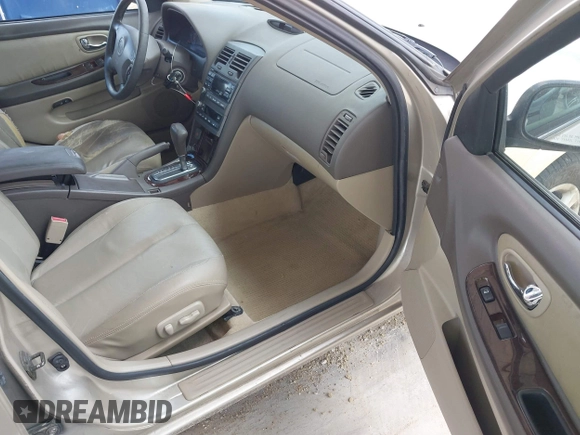 2001 Nissan Maxima GXE z VIN JN1CA31D61T622506, wystawiony jako IAAI lot #42344837 z przebiegiem 128 764 mil mil oraz . Historia ofert i sprzedaży dostępna na DreamBid. Obrazek 5.