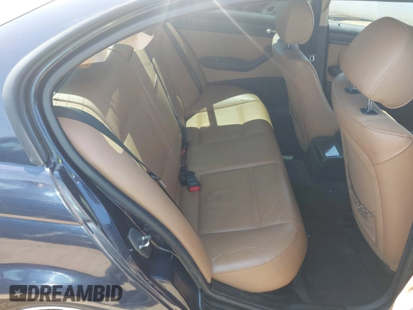2003 BMW 3 Series 325i with VIN WBAAZ33463PH32977, listed as a IAAI auction lot 42152142 with 169,486 mi miles and . Bid and sale history available at carsss.com. Image 8.