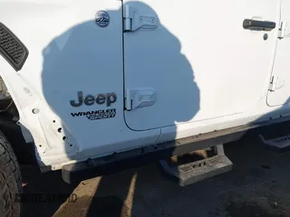 2021 Jeep Wrangler Unlimited Sport S с VIN 1C4HJXDN2MW511629, выставлен на аукционе IAAI как лот 41349997 с пробегом 72 267 миль миль и . История ставок и продаж доступна на DreamBid. Изображение 18.