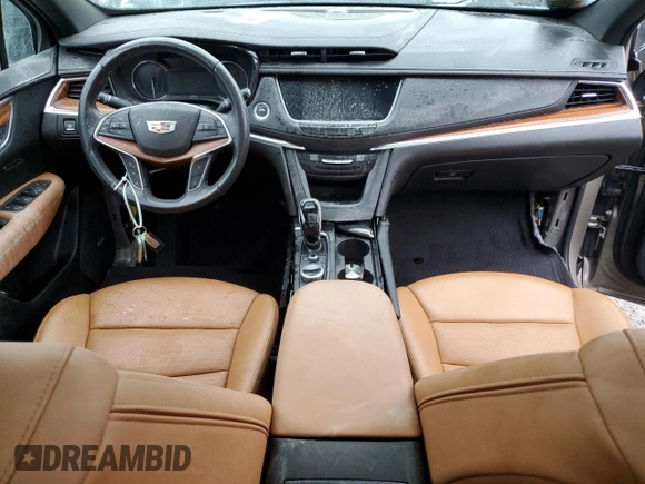 2022 Cadillac XT5 FWD Premium Luxury z VIN 1GYKNCRS1NZ126722, wystawiony jako Copart lot #87977755 z przebiegiem Nie podano mil oraz Nie do naprawy • Non repairable. Historia ofert i sprzedaży dostępna na DreamBid. Obrazek 8.