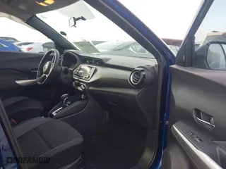 2019 Nissan Kicks SV with VIN 3N1CP5CU8KL557557, listed as a IAAI auction lot 41725802 with 94,023 mi miles. Bid and sale history available at carsss.com. Image 5.