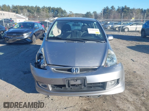 2007 Honda Fit Sport with VIN JHMGD37627S041628, listed as a IAAI auction lot 41102156 with 258,360 mi miles. Bid and sale history available at carsss.com. Image 12.