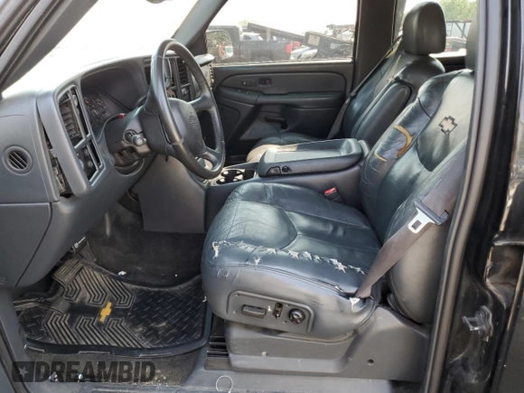 2002 Chevrolet Avalanche with VIN 3GNEK13T02G102710, listed as a Copart auction lot 65681794 with Not Provided miles and Clean Title. Bid and sale history available at carsss.com. Image 7.