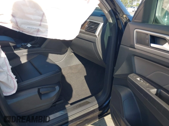 2022 Volkswagen Atlas SE z VIN 1V2KR2CA0NC564914, wystawiony jako IAAI lot #42035604 z przebiegiem 35 678 mil mil oraz . Historia ofert i sprzedaży dostępna na DreamBid. Obrazek 5.