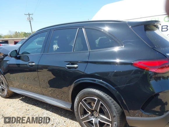 2023 Mercedes-Benz GLC with VIN W1NKM4GB9PU021131, listed as a IAAI auction lot 41923553 with 1 mi miles. Bid and sale history available at carsss.com. Image 14.