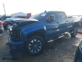 2015 Chevrolet Silverado 2500HD LT with VIN 1GC1KVEG6FF639961, listed as a IAAI auction lot 41172390 with 112,868 mi miles. Bid and sale history available at carsss.com. Image 17.