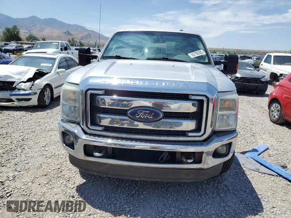 2013 Ford F-250 XL z VIN 1FT7W2B63DEB60005, wystawiony jako Copart lot #62790305 z przebiegiem 346 801 mil mil oraz Czysty tytuł • Clean title. Historia ofert i sprzedaży dostępna na DreamBid. Obrazek 5.