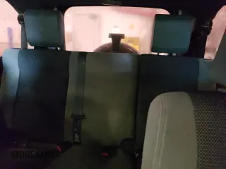 2007 Jeep Wrangler Unlimited X с VIN 1J4GA39197L145890, выставлен на аукционе Copart как лот 57981225 с пробегом 260 361 миль миль и Чистый • Clean title. История ставок и продаж доступна на DreamBid. Изображение 10.