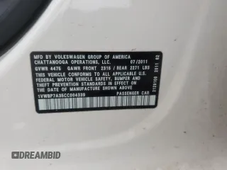 2012 Volkswagen Passat SE z VIN 1VWBP7A35CC004339, wystawiony jako Copart lot #80462614 z przebiegiem 182 748 mil mil oraz Nie do naprawy • Non repairable. Historia ofert i sprzedaży dostępna na DreamBid. Obrazek 13.