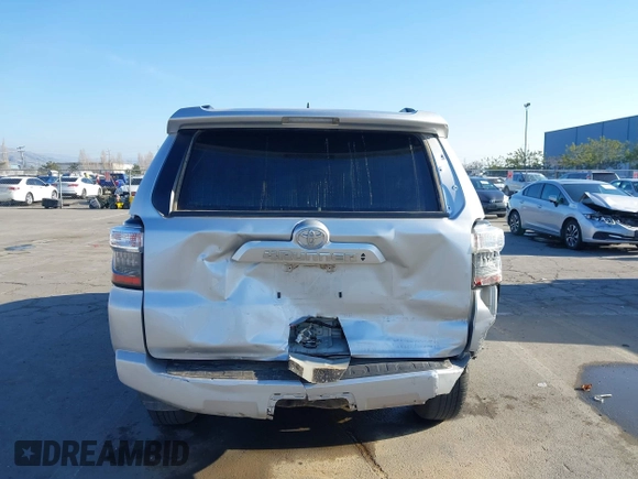 2023 Toyota 4Runner SR5 с VIN JTEMU5JR8P6155561, выставлен на аукционе IAAI как лот 41465467 с пробегом 48 228 миль миль и . История ставок и продаж доступна на DreamBid. Изображение 17.