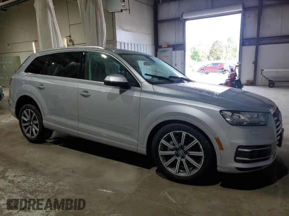 2018 Audi Q7 Premium Plus z VIN WA1LAAF71JD045991, wystawiony jako Copart lot #61437075 z przebiegiem 33 702 mil mil oraz Szkoda całkowita • Salvage title. Historia ofert i sprzedaży dostępna na DreamBid. Obrazek 4.