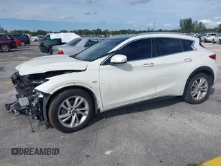 2018 Infiniti QX30 Pure with VIN SJKCH5CPXJA041661, listed as a IAAI auction lot 40614515 with 109,490 mi miles and . Bid and sale history available at DreamBid. Image 18.