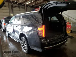 2024 Chevrolet Suburban LT z VIN 1GNSKCKD7RR107504, wystawiony jako Copart lot #45410745 z przebiegiem 31 752 mil mil oraz Szkoda całkowita • Salvage title. Historia ofert i sprzedaży dostępna na DreamBid. Obrazek 2.